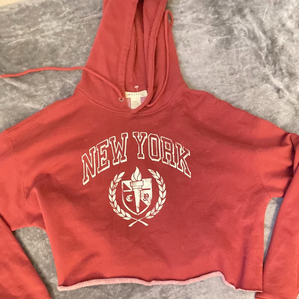Cropped New York hoodie